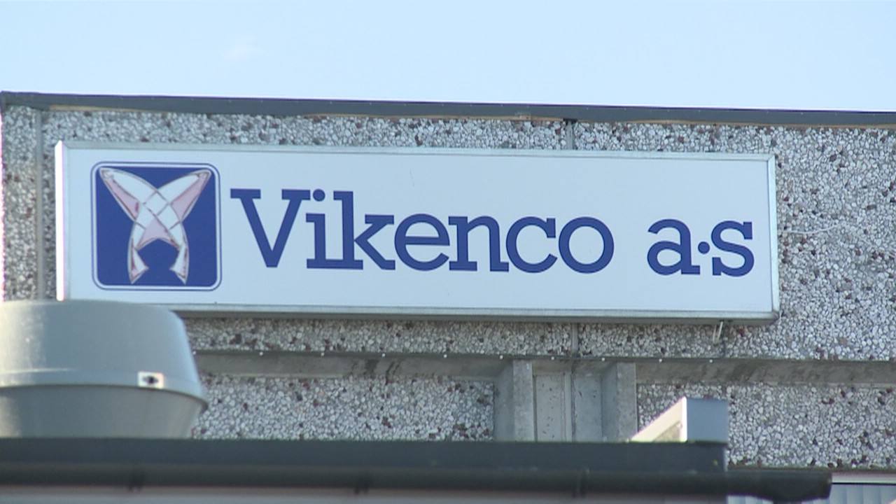 Vikenco viser ryggen